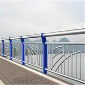 不銹鋼橋梁護(hù)欄